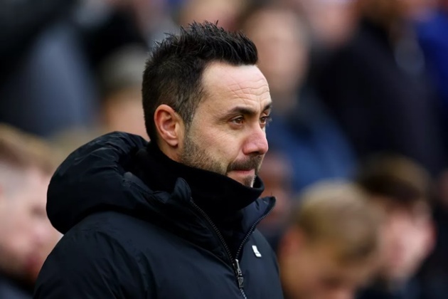 Barca nghi ngờ Roberto de Zerbi