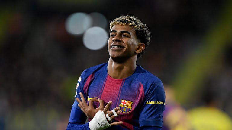 Barcelona thắng Villarreal 2-0, vững ngôi đầu La Liga