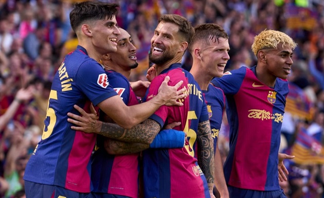 Flick tin Barca sẽ còn tiến bộ sau khi vô địch La Liga