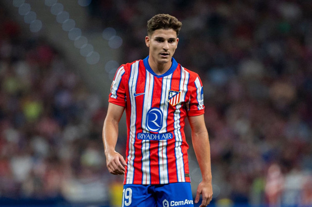 Julian Alvarez: “HLV Simeone khiến tôi quyết tâm gia nhập Atletico Madrid”