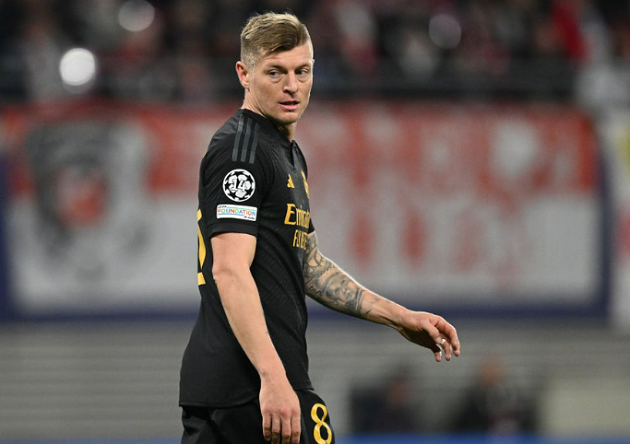 Kroos ra thời hạn chốt tương lai với Real Madrid