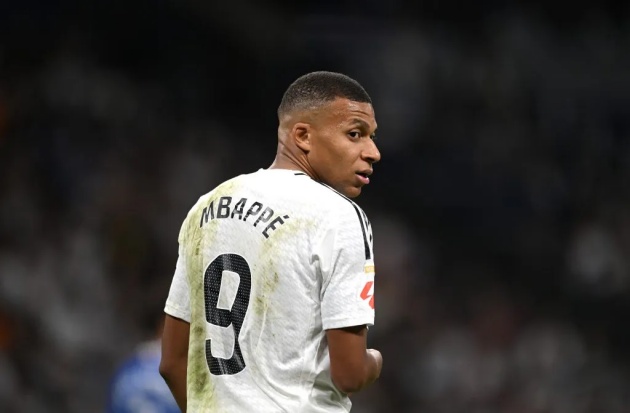 Mbappe kịp bình phục cho trận derby Madrid