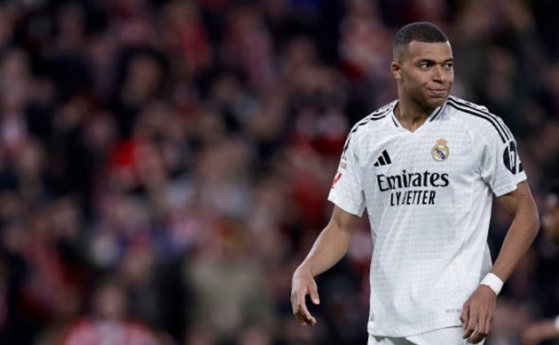 Năm đầu ở Real, Mbappe kém xa Ronaldo về hiệu suất ghi bàn