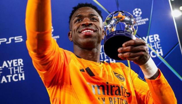NÓNG: Vinicius Junior chốt tương lai với Real Madrid