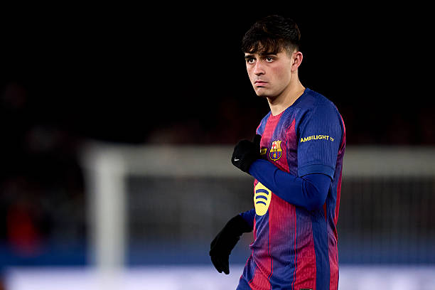 Pedri nêu tên 6 cầu thủ hay nhất thế giới, có 2 đồng đội Barcelona