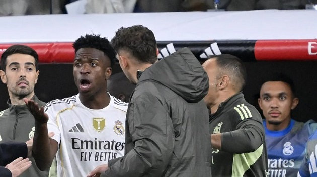 Trent Alexander-Arnold sững sờ khi Vinicius Junior nổi nóng, MXH bùng nổ