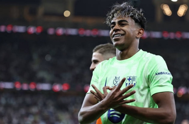 5 khoảnh khắc định hình mùa giải vô địch La Liga của Barcelona