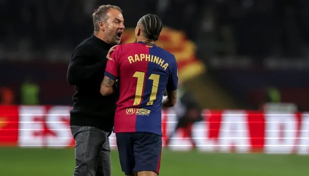 Raphinha nổi loạn, Barca bất ổn: Chuyện gì đang xảy ra?